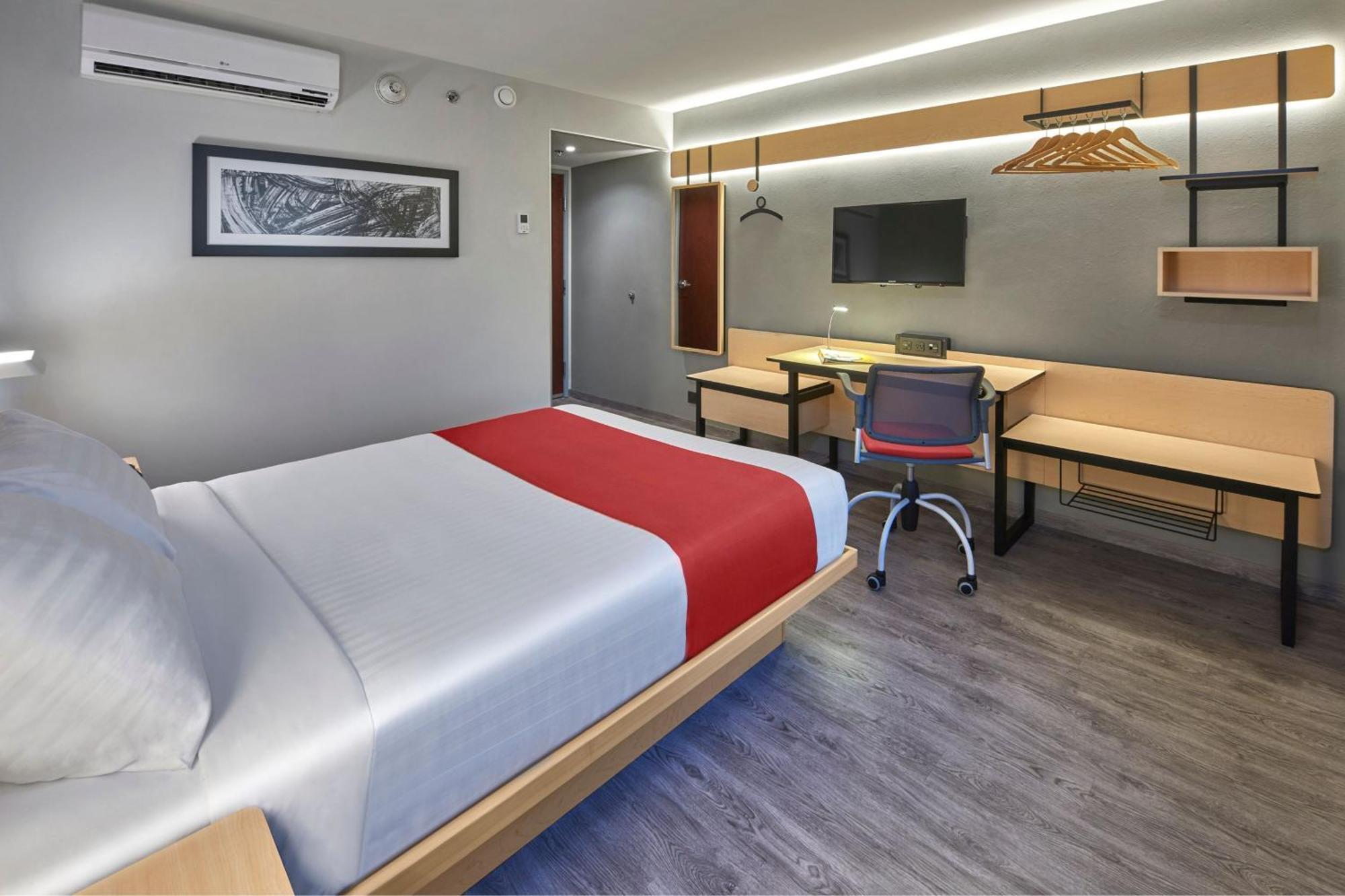 City Express By Marriott Queretaro Exterior photo